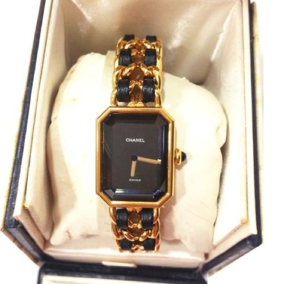 Vintage Chanel Watch 🕰 - Picture 3 of 11